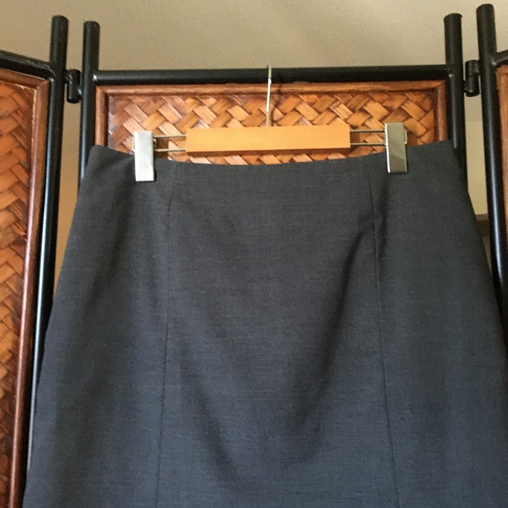 H&M Charcoal Grey Fall Kick Pleated Career Skirt US 8 Office Siren - Picture 5 of 12